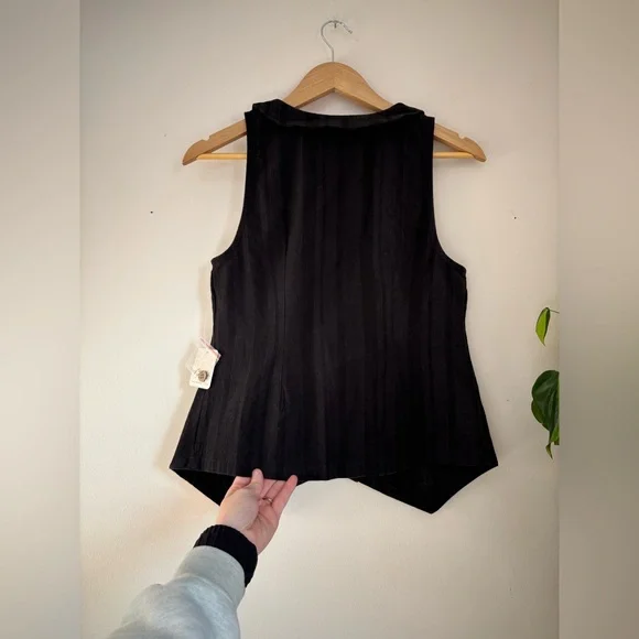 Free People Free-Est Cara Short Set in Black - Picture 8 of 13